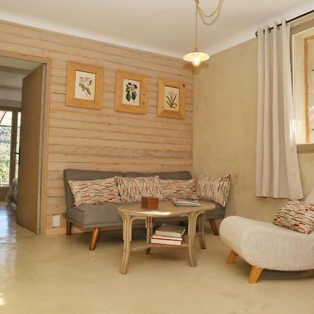 L'Oustaou Dorey سا سيرْ سور مير المظهر الخارجي الصورة